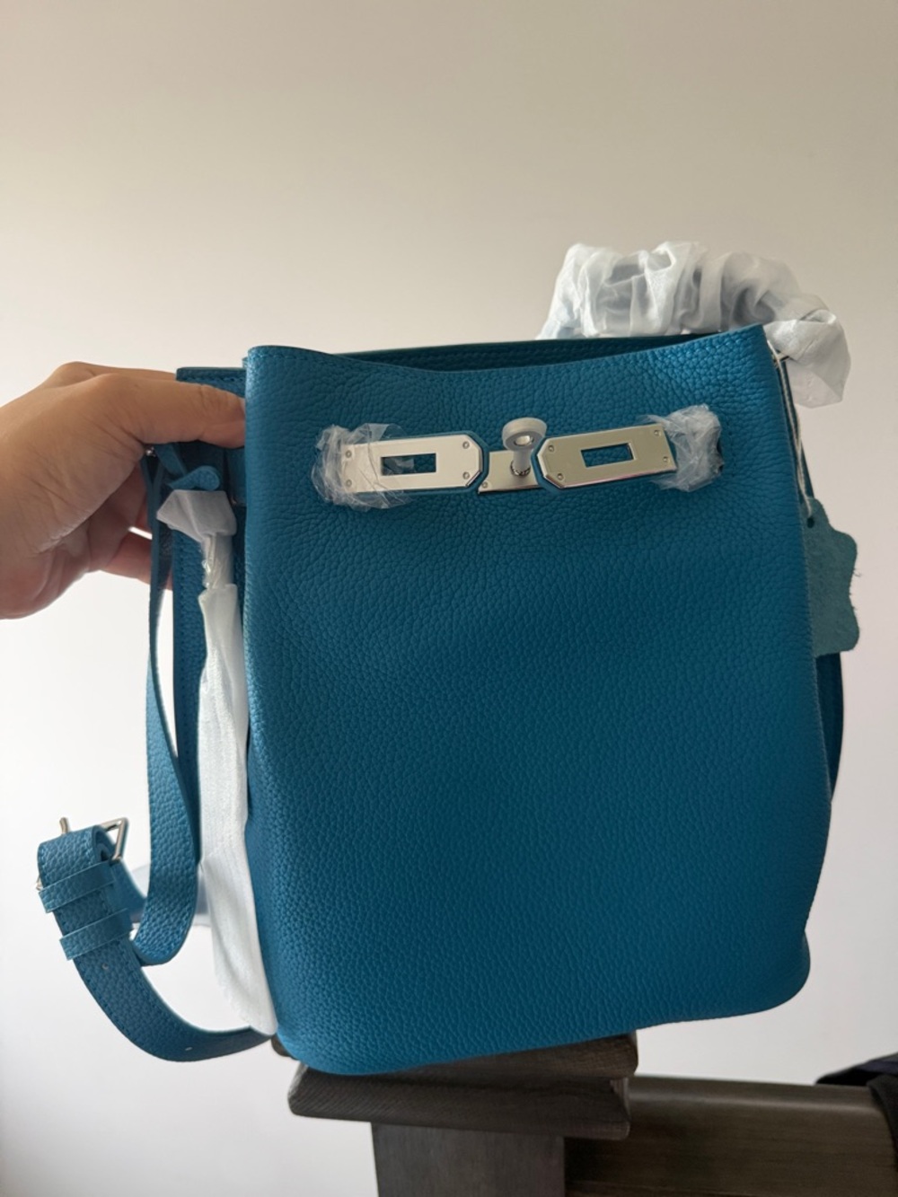 Real Leather Mini Crossbody Bag - Elegant Everyday Tote